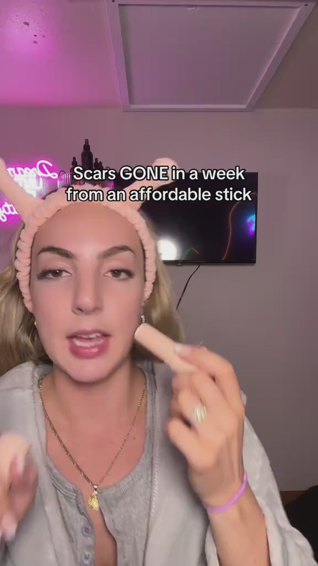 Veloura Silicone Scar Removal Stick video